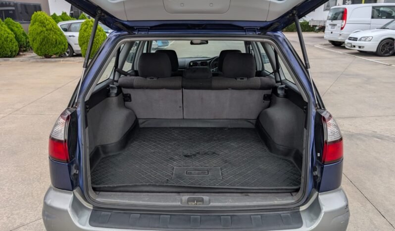 
								Subaru Outback 2001 full									