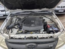 
										Hilux full									