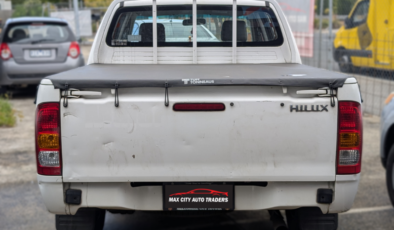 
								Hilux full									