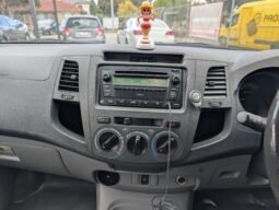 
										Hilux full									