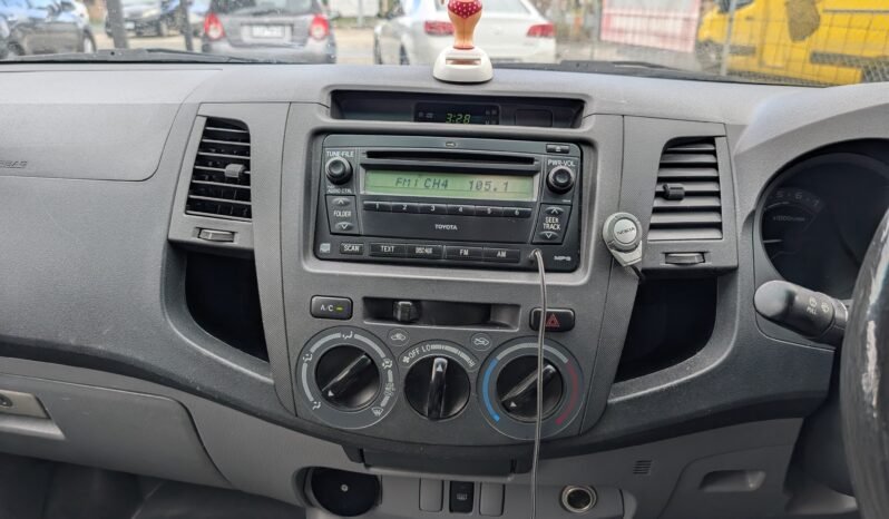 
								Hilux full									