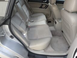 
										SUBARU Outback full									