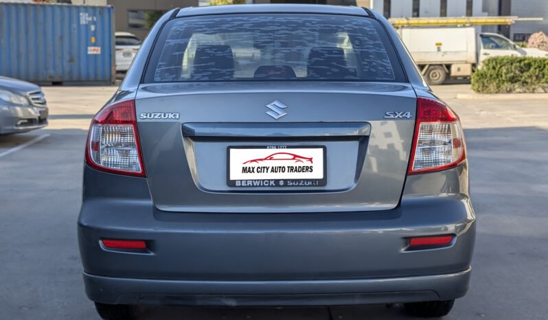 
								Suzuki SX4 full									