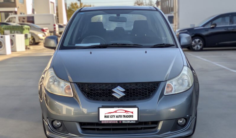 
								Suzuki SX4 full									