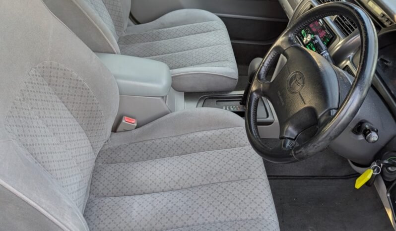 
								TOYOTA 2003 AVALON full									