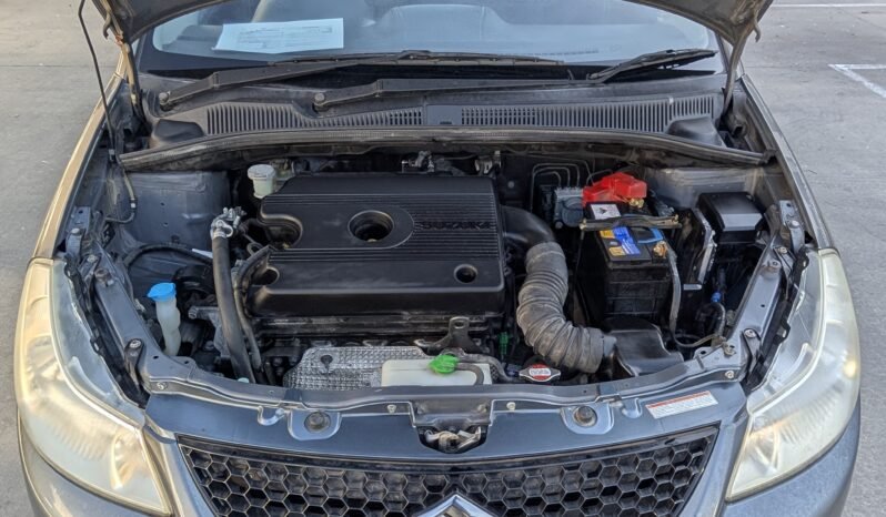 
								Suzuki SX4 full									