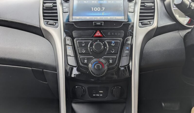 
								Hyundai i30 2016 full									