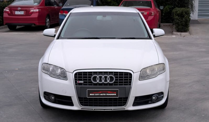
								Audi A4 full									