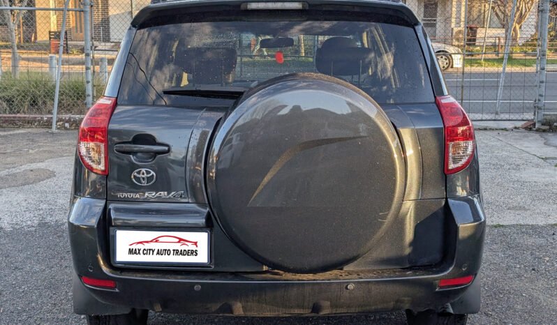 
								TOYOTA RAV4 full									
