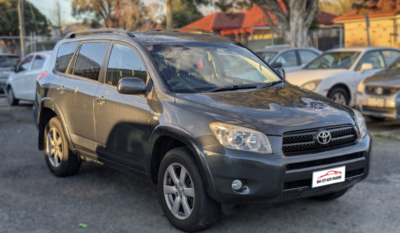 
								TOYOTA RAV4 full									