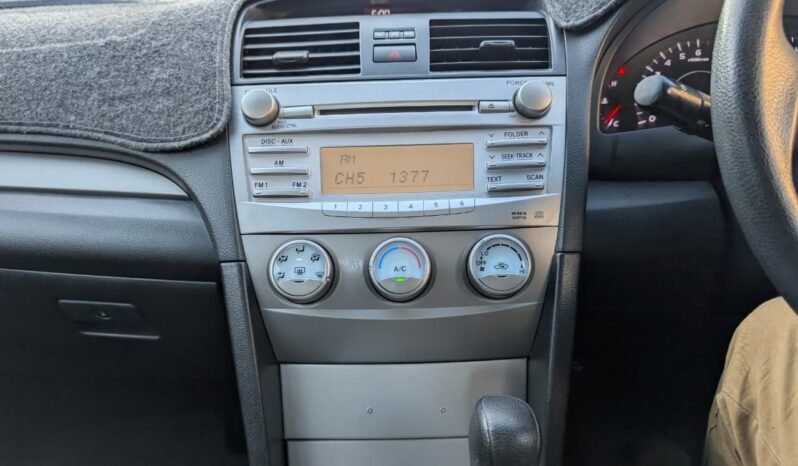 
								TOYOTA Aurion full									