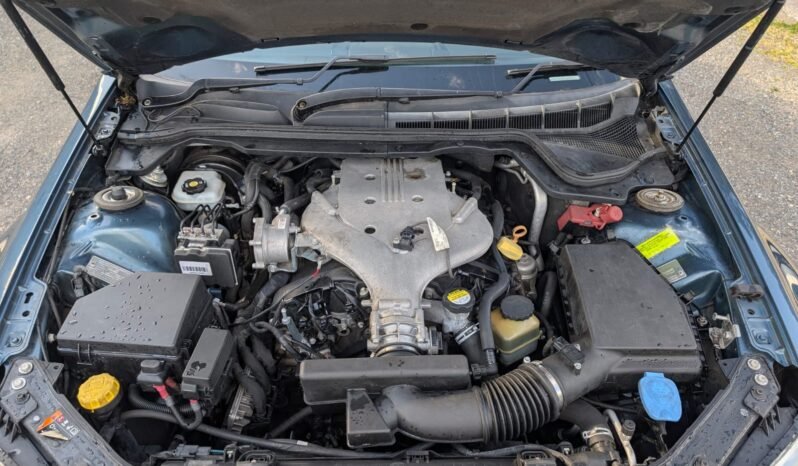 
								Holden Commodore 2012 full									