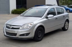 
										Holden Astra full									