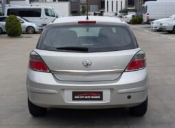 
										Holden Astra full									