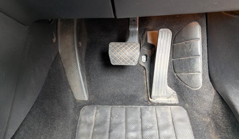 
								Volkswagen Tiguan full									