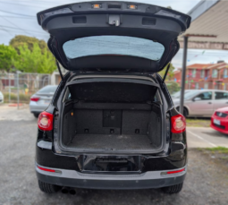 
										Volkswagen Tiguan full									