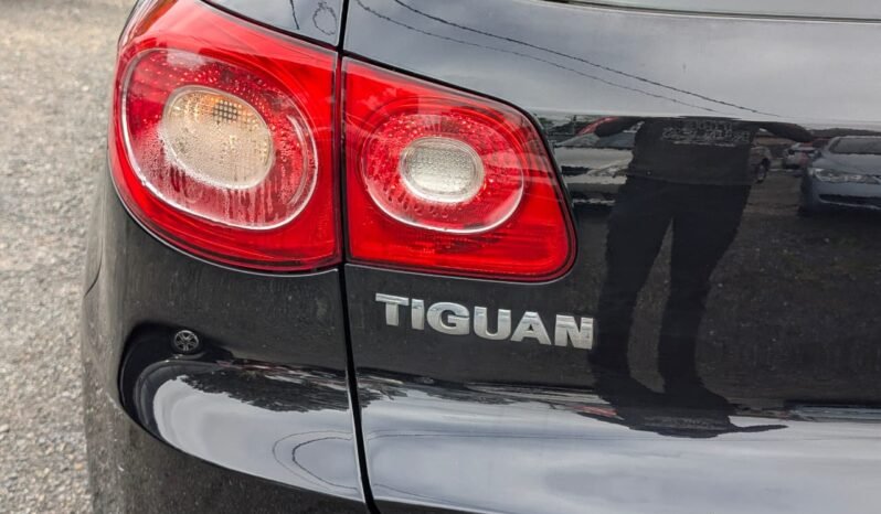 
								Volkswagen Tiguan full									