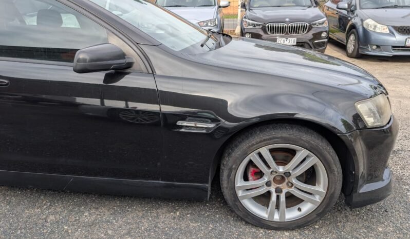 
								Commodore SV6 Wagon full									