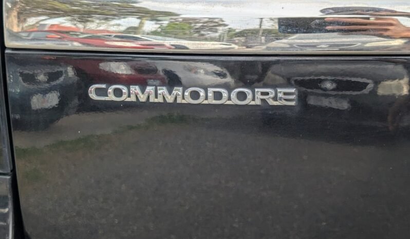 
								Commodore SV6 Wagon full									