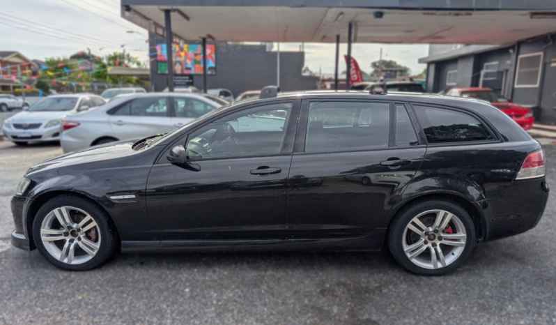 
								Commodore SV6 Wagon full									