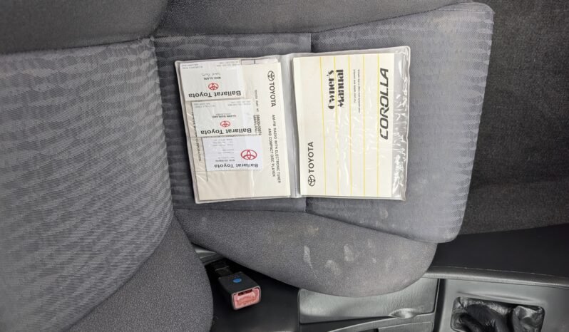 
								Toyota Corolla Conquest full									