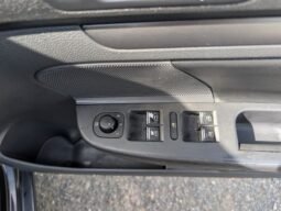 
										Volkswagen Golf full									