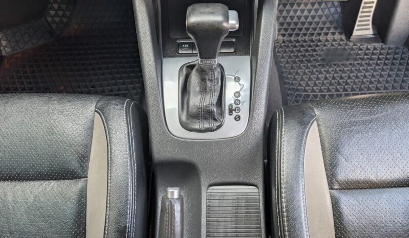 
								Volkswagen Golf full									