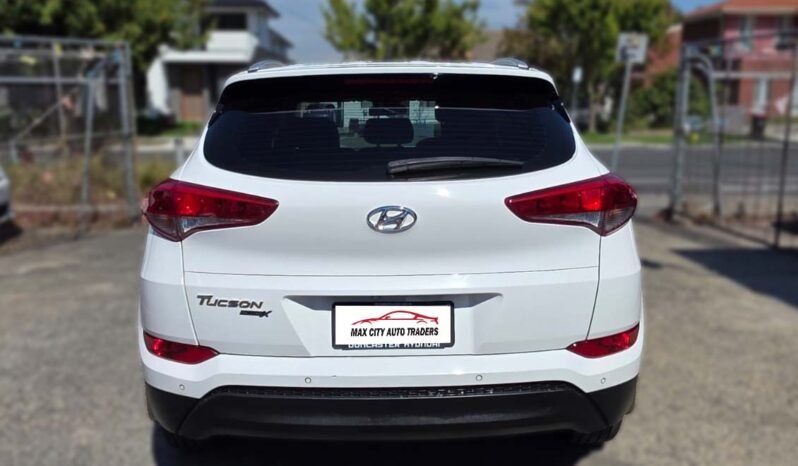 
								Hyundai Tucson full									