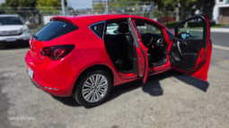 
										Opel Astra full									