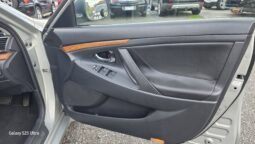 
										Toyota Aurion full									