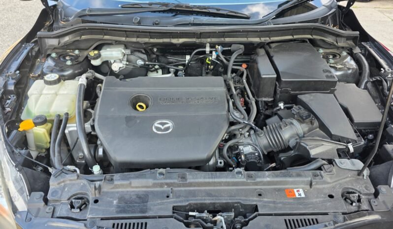 
								Mazda 3 SP25 full									