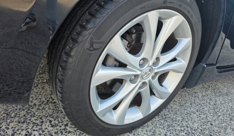 
								Mazda 3 SP25 full									
