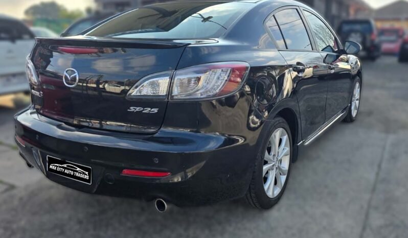 
								Mazda 3 SP25 full									