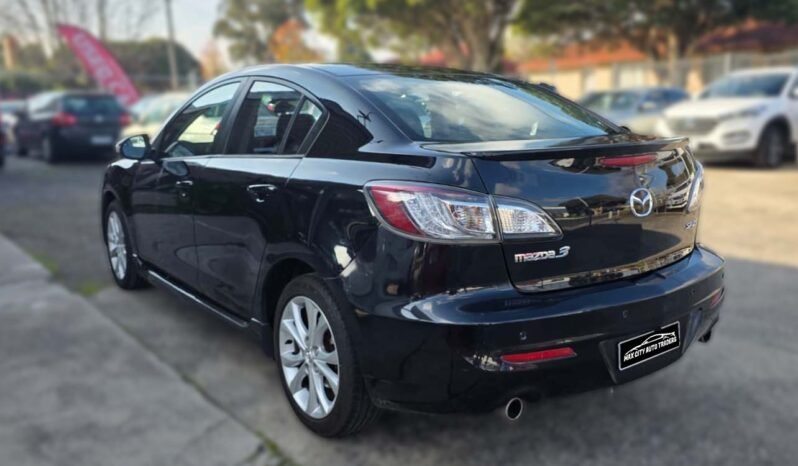 
								Mazda 3 SP25 full									