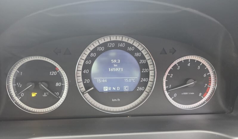 
								Mercedes-Benz C200 full									